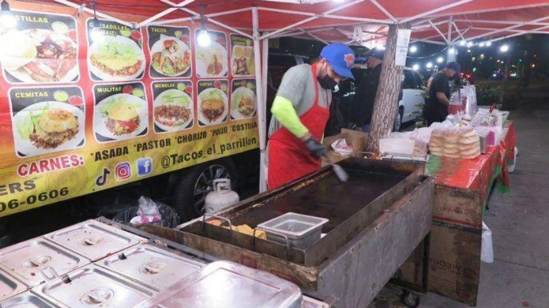 Mexicanos en la NFL venden tacos en Los Angeles